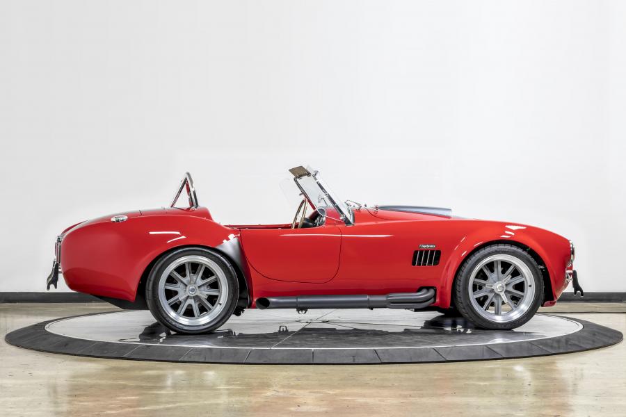  AC Cobra 6 by Superformance 2019 года  (фото 30 из 33)